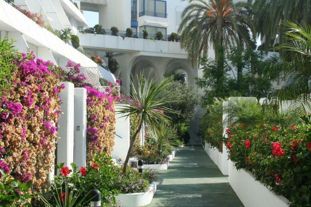 Marbella Center Beachfront With Private Patio ภายนอก รูปภาพ